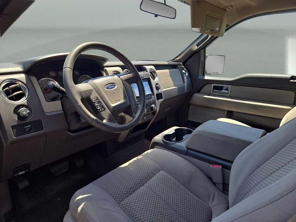 Used 2010 Black Ford XLT image 8