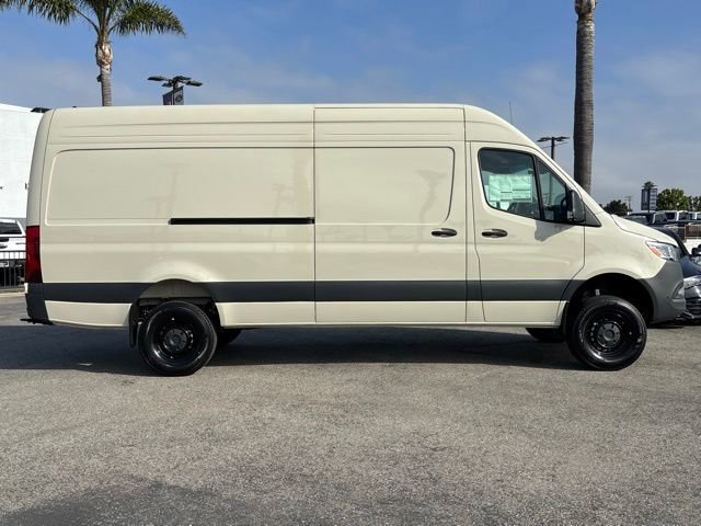 New 2026 Pebble Gray Mercedes-Benz Cargo 170 WB image 34