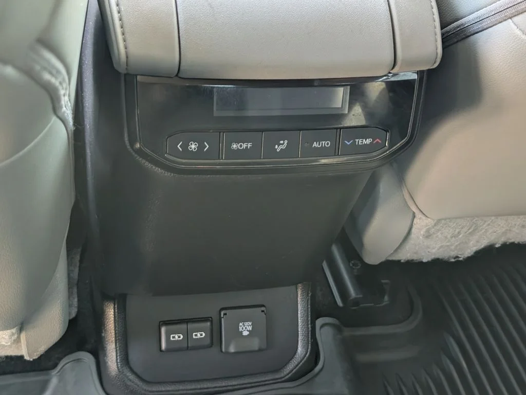 Used 2023  Toyota Limited image 22