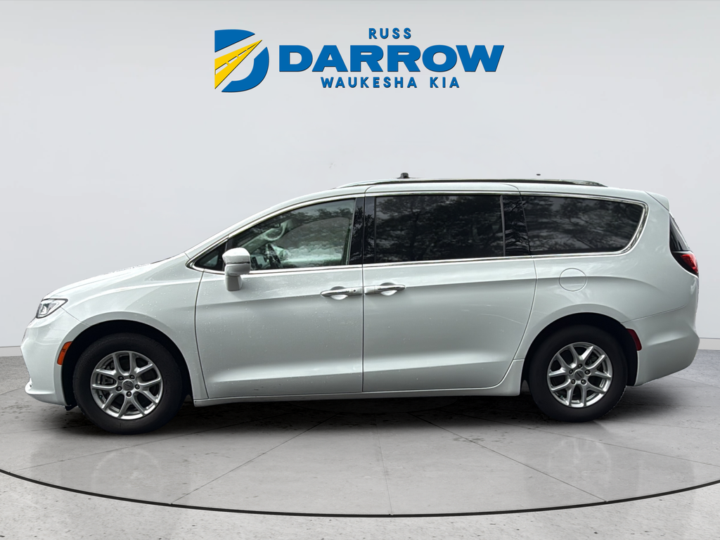 Used 2021 White Chrysler Touring L image 2