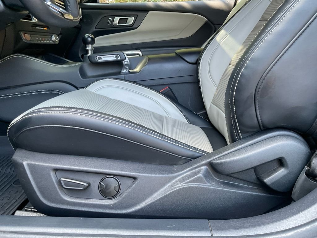 Used 2024 Silver Ford GT Premium image 32