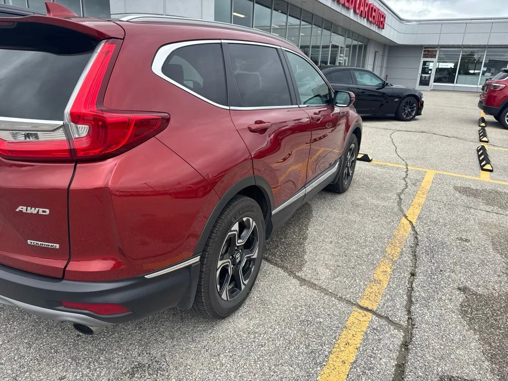 Certified Used 2019 Red Honda Touring image 4