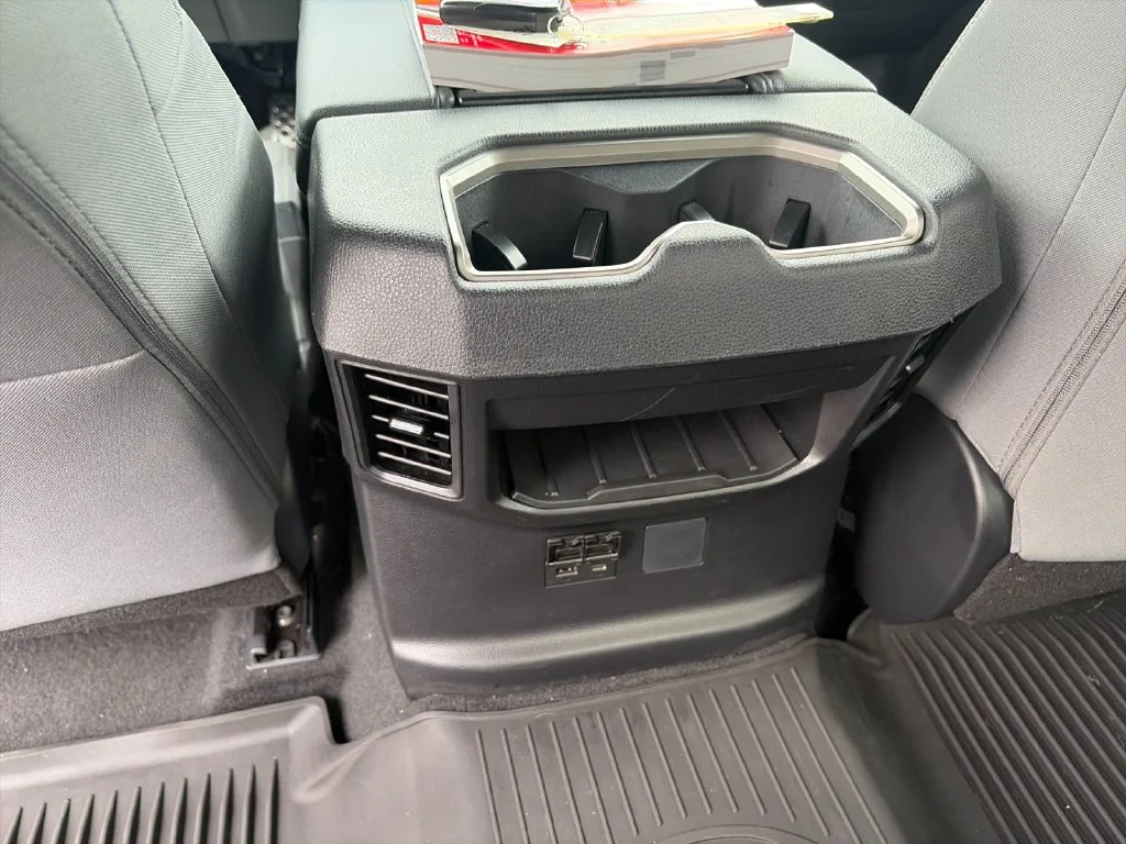 Used 2025  Toyota SR5 image 15