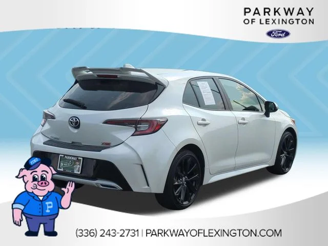 Used 2019 White Toyota XSE image 5