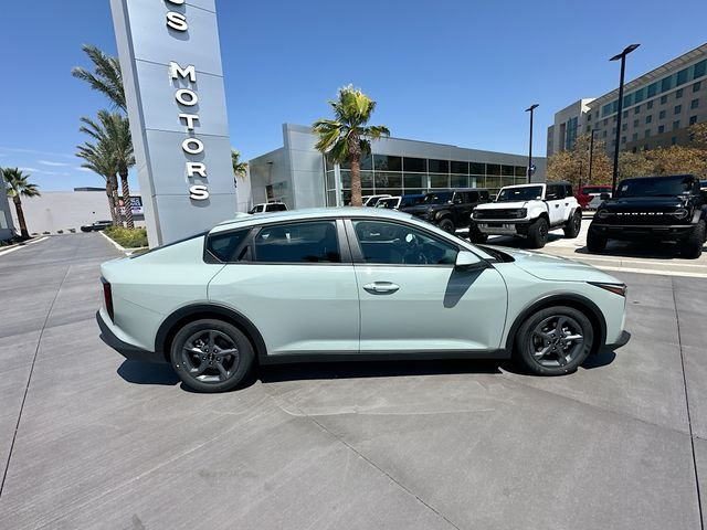 New 2026 Gray Kia LXS image 8