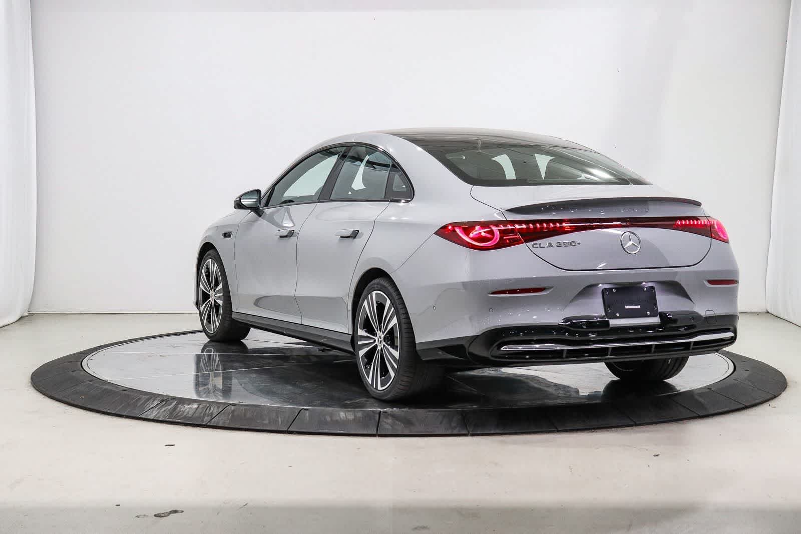 New 2027 MANUFAKTUR Alpine Grey Mercedes-Benz CLA 250+ Electric image 2