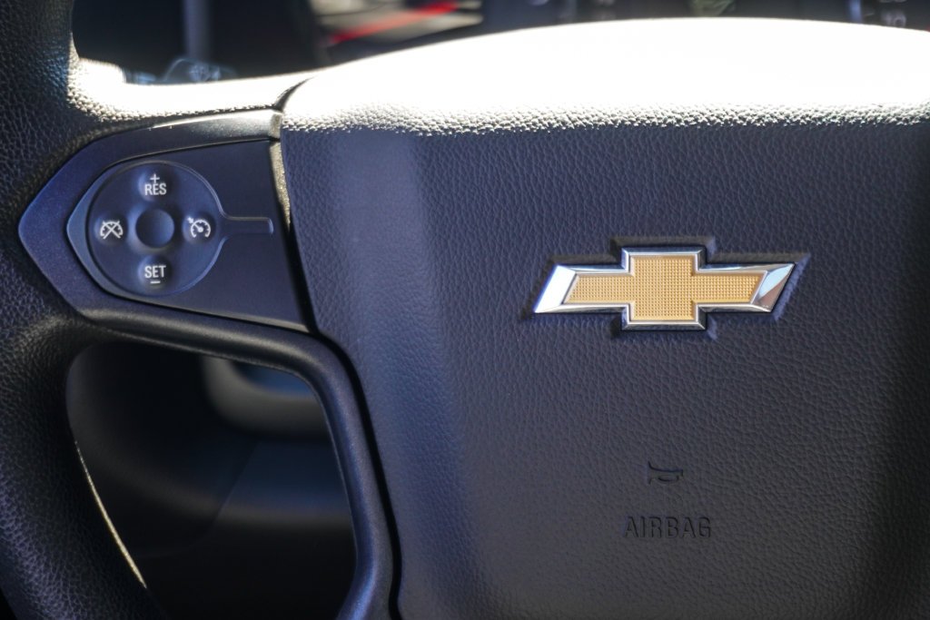 Used 2016 Silver Chevrolet Custom image 15
