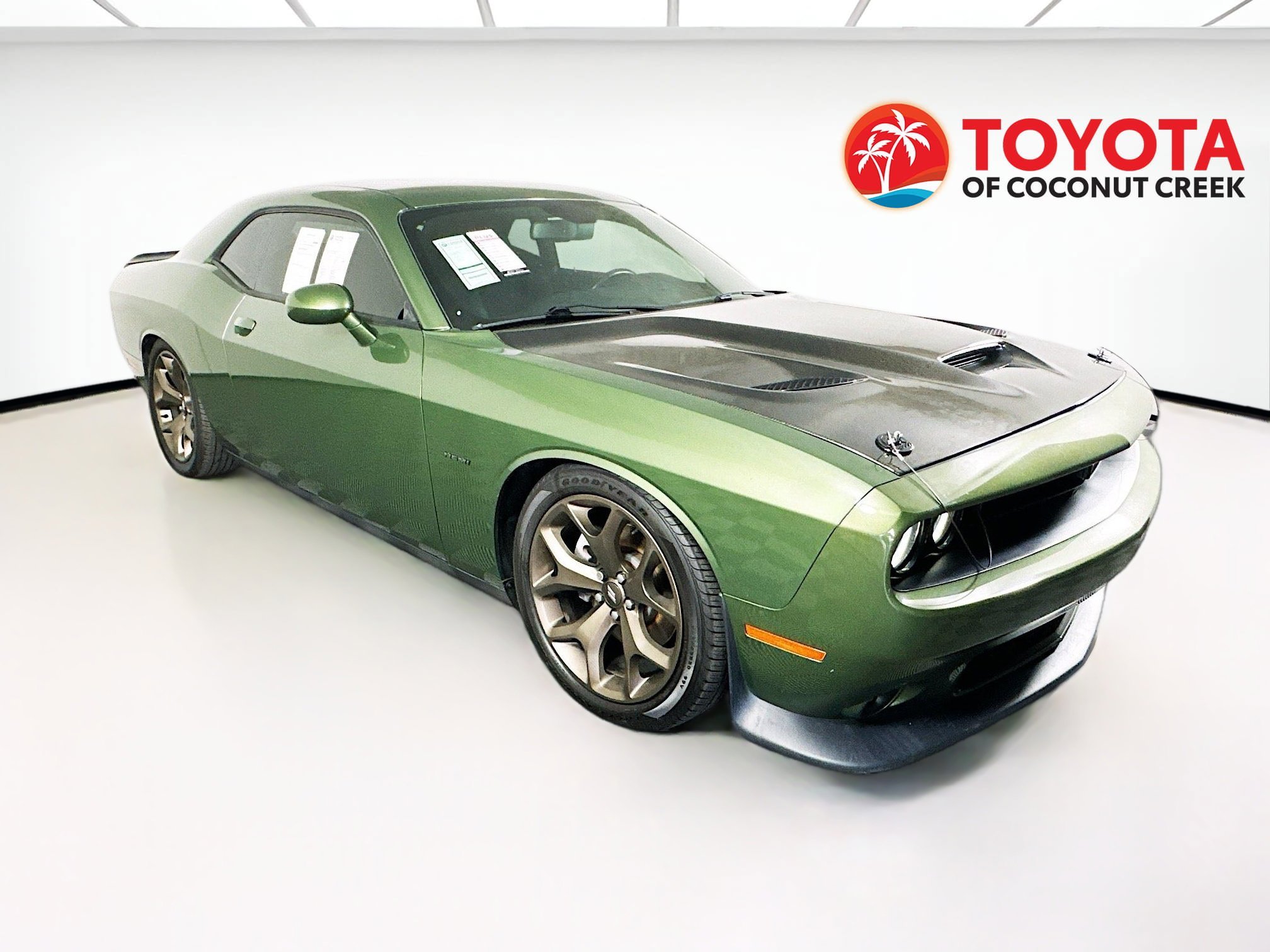 2019 Dodge Challenger thumbnail 3
