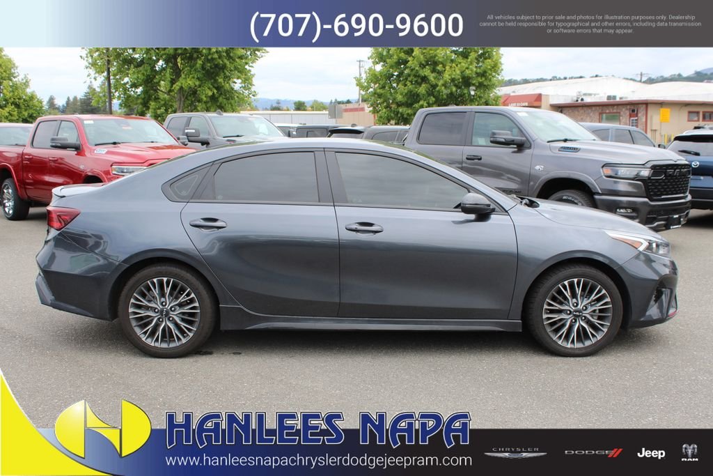 Used 2023 Gray Kia GT-Line image 6