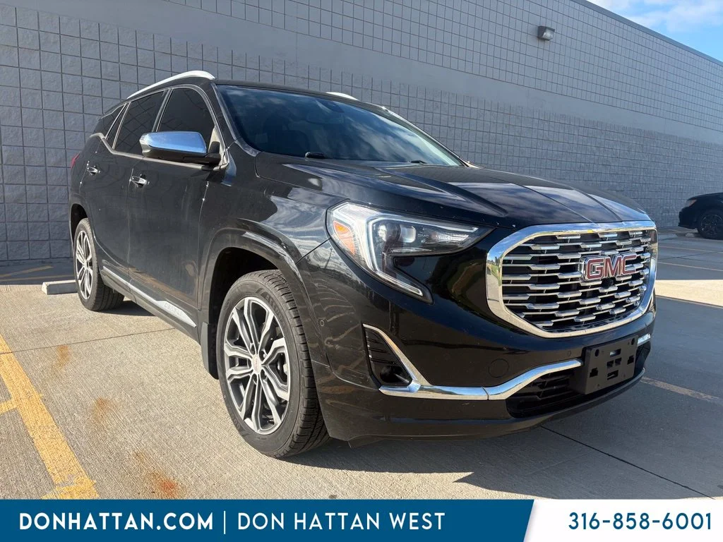 Used 2018 Black GMC Denali image 2
