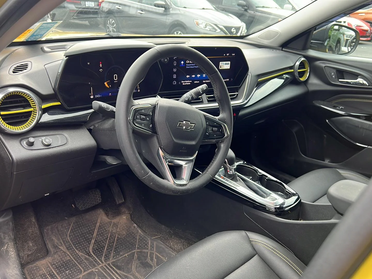 Used 2025 Nitro Yellow Metallic Chevrolet ACTIV image 4