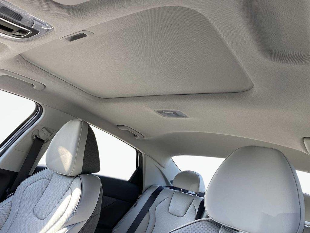 New 2026 White Hyundai Limited image 25