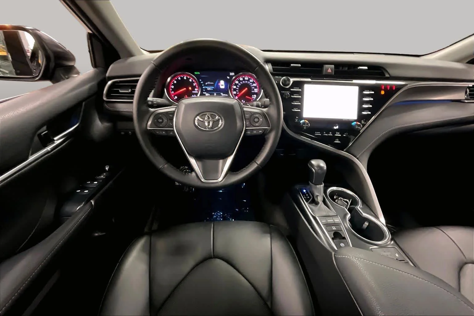 Used 2020 Galactic Aqua Mica Toyota XSE image 6