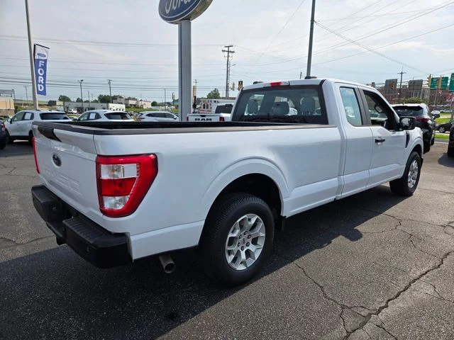 Used 2021 White Ford XL image 8