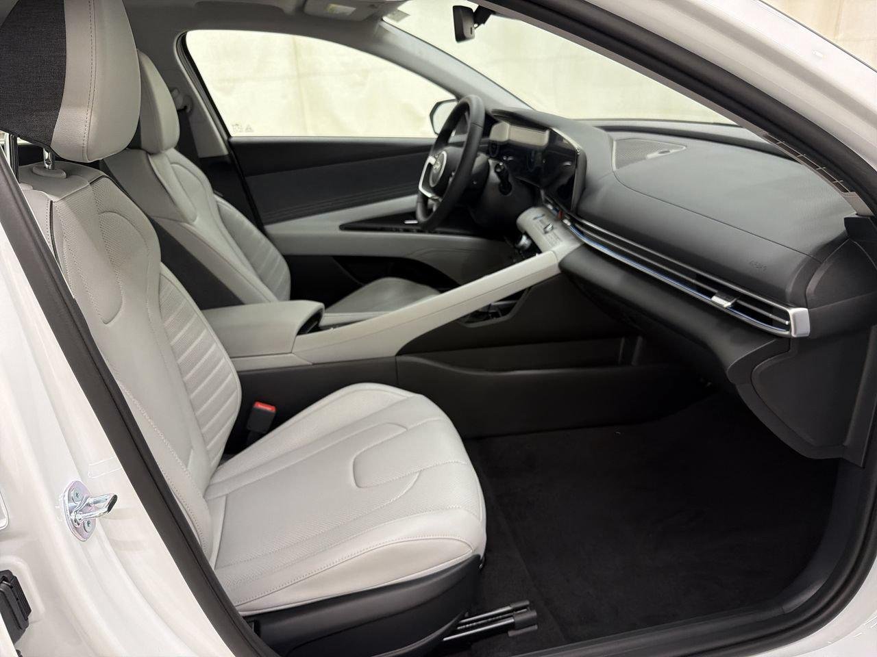 New 2026 Serenity White Hyundai Limited image 15