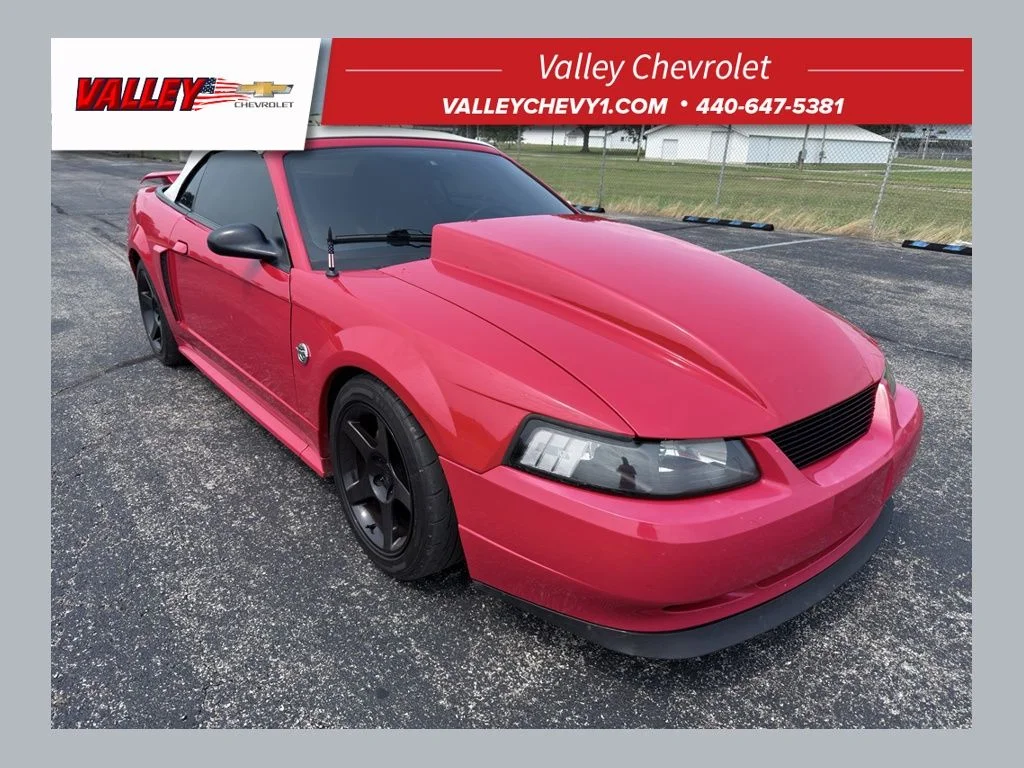 Used 2004 Red Ford GT image 1