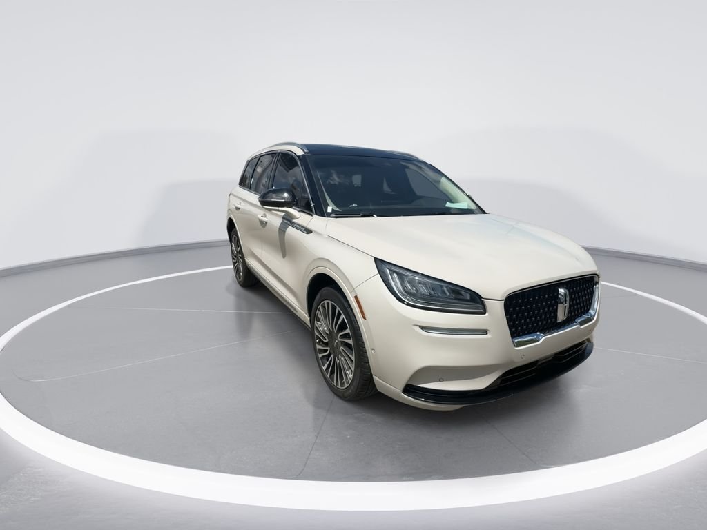Used 2022 White Lincoln Reserve image 3
