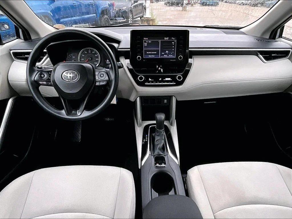 Certified Used 2022 Silver Toyota L image 21