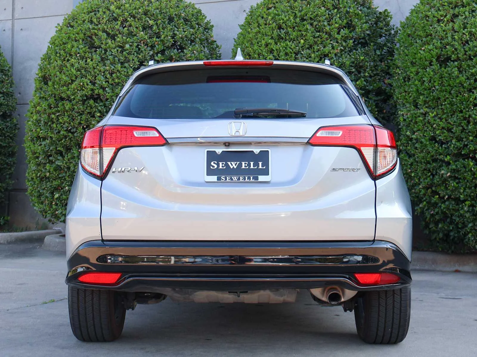 Used 2019 Lunar Silver Metallic Honda Sport image 8