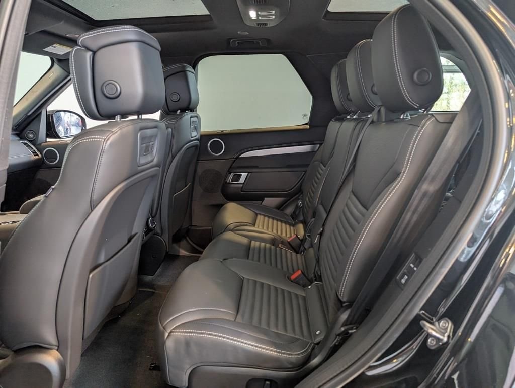 New 2026 Santorini Black Land Rover  image 27