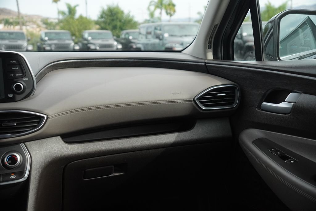 Certified Used 2020 Black Hyundai SE image 35