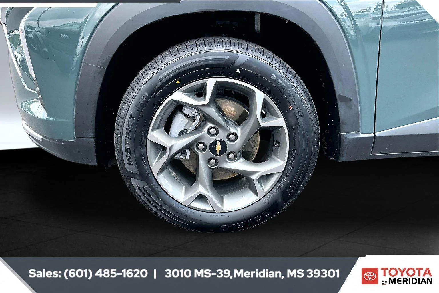 Used 2025 Cypress Gray Chevrolet LT image 7
