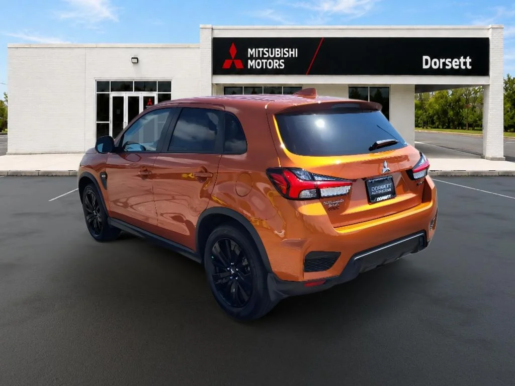 New 2026 Sunshine Orange Metallic Mitsubishi LE image 8