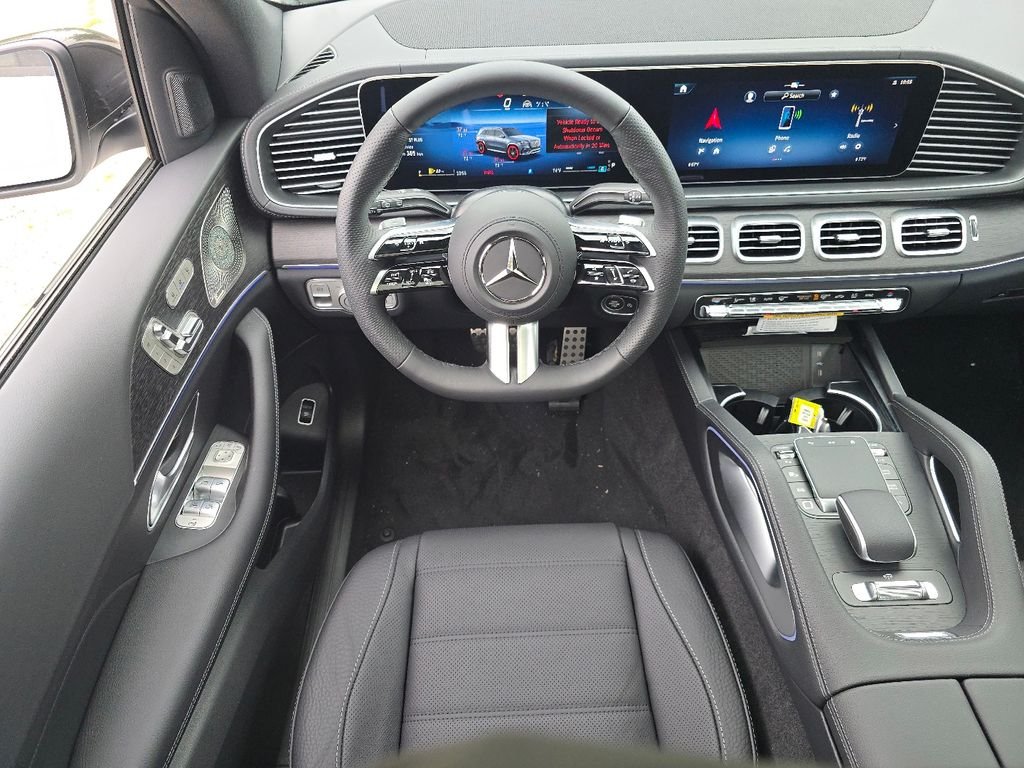 New 2026 MANUFAKTUR Moonlight White Magno Mercedes-Benz GLS 450 image 25