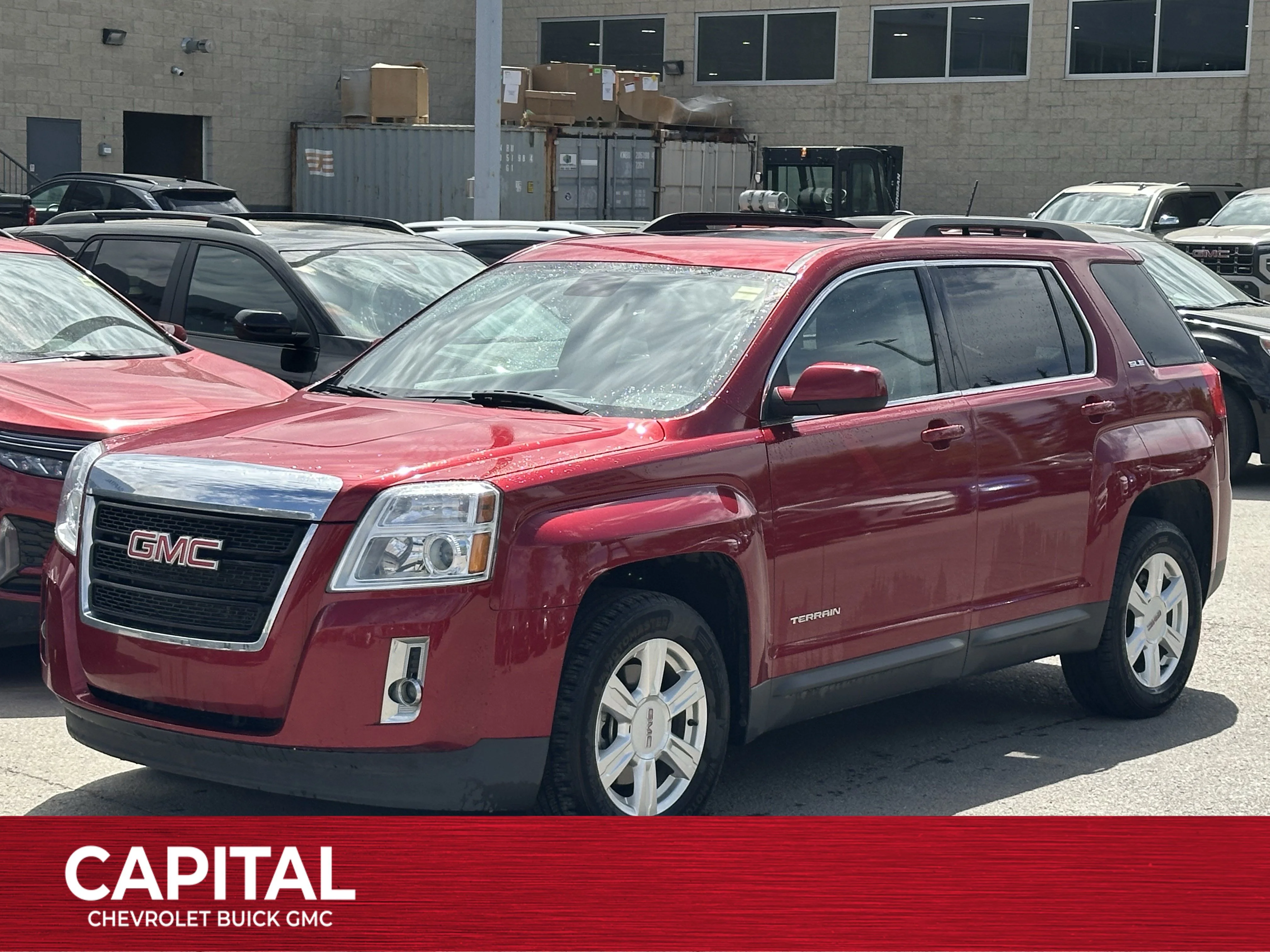 Used 2014 Red GMC SLE image 1