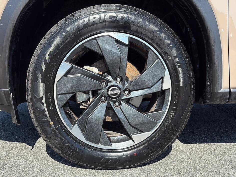 Used 2025 Baja Storm Metallic Nissan SV image 9