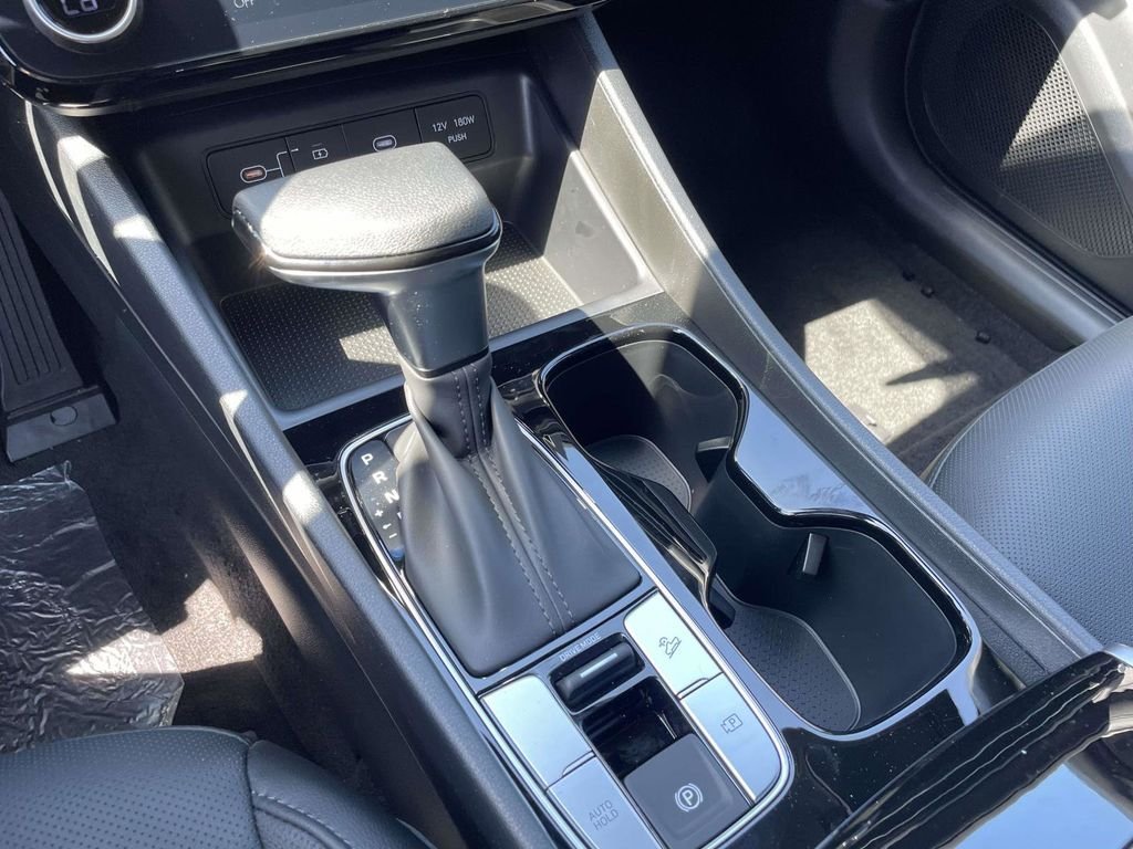New 2026 White Hyundai SEL FWD image 16