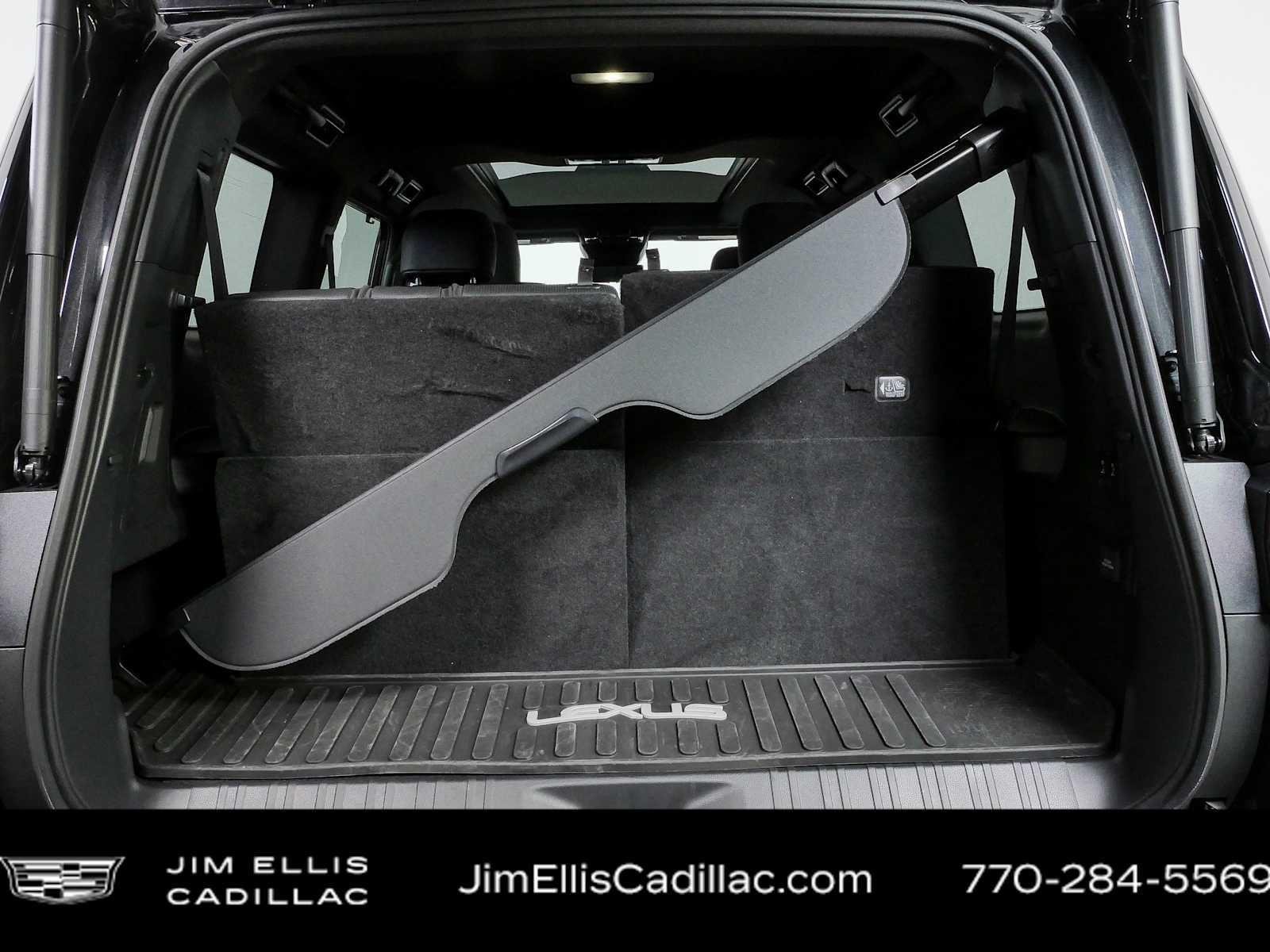 Used 2024  Lexus GX 550 Luxury image 32