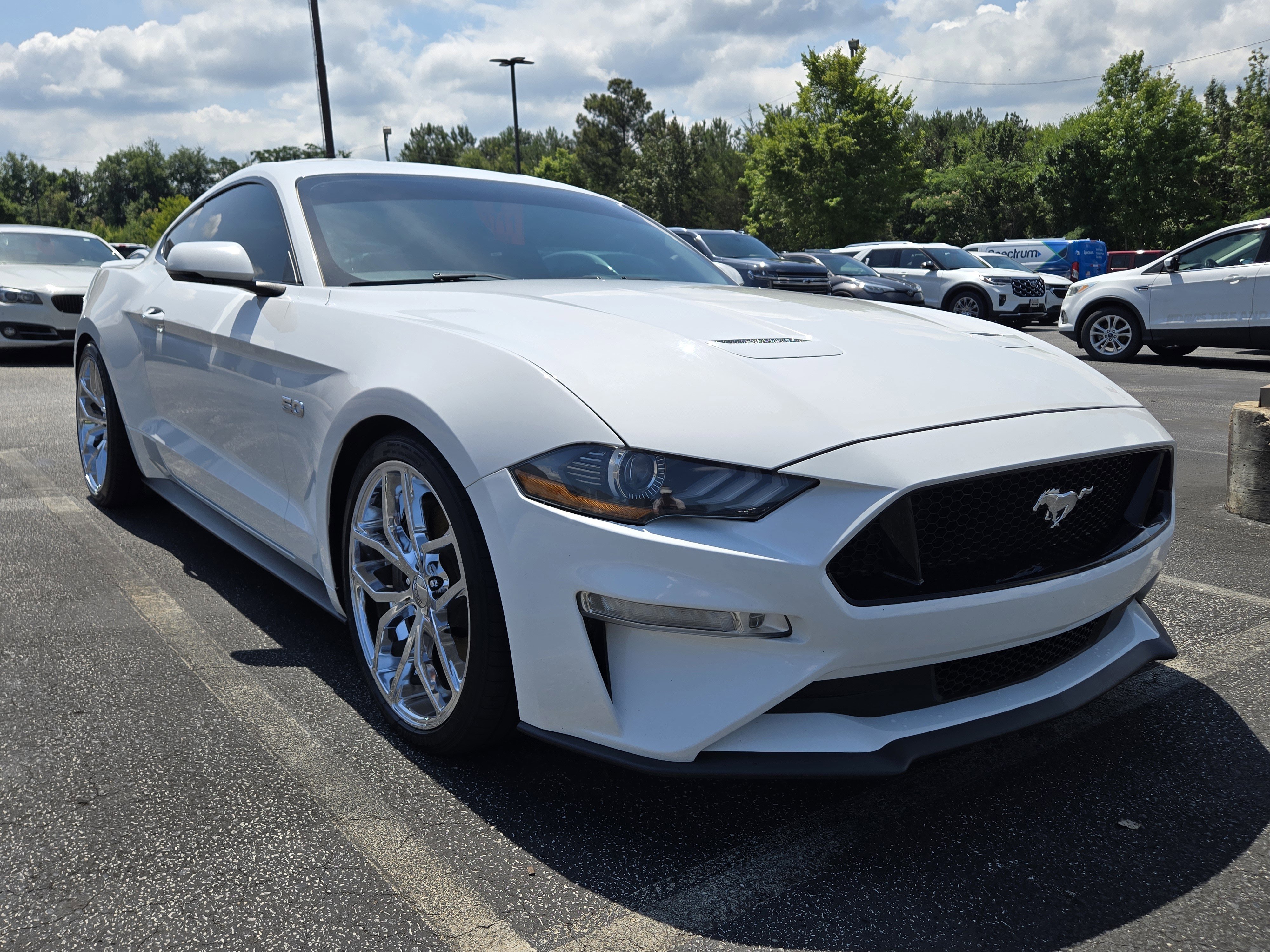 Used 2020 Oxford White Ford GT Premium image 2