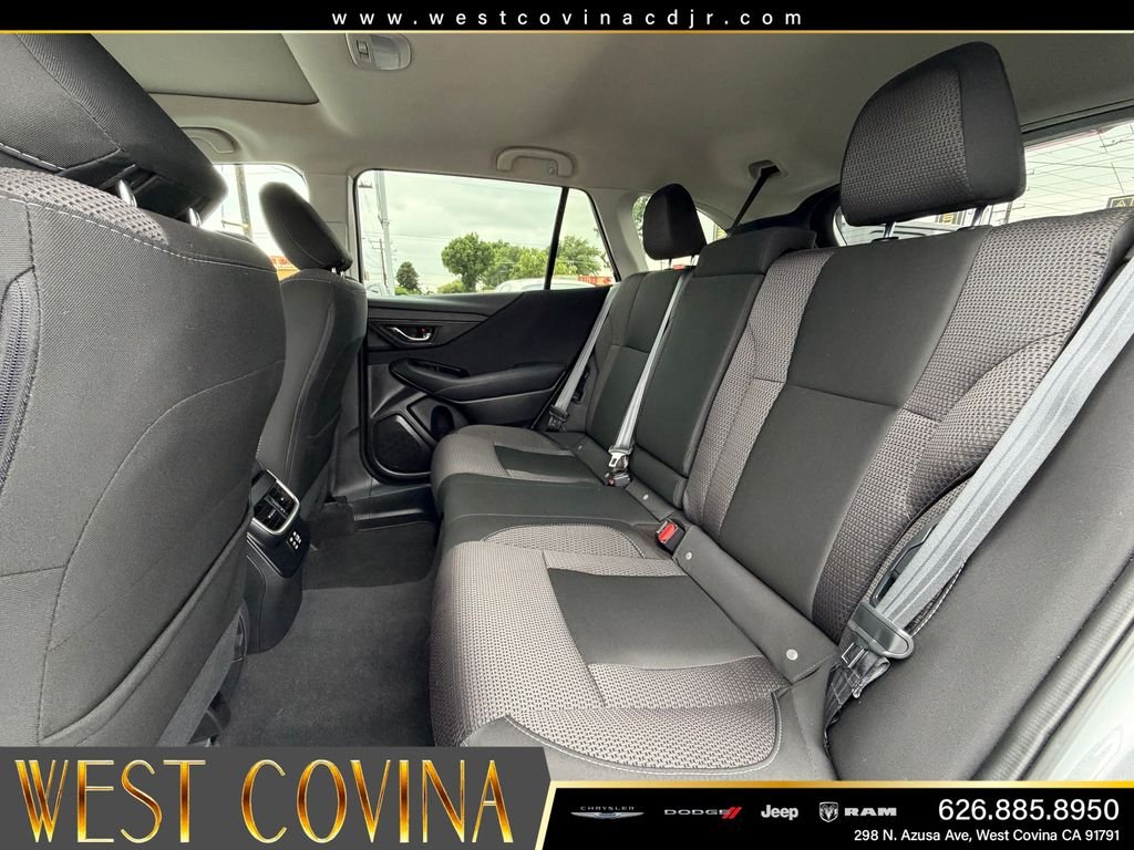 Used 2025 Silver Subaru Premium image 29