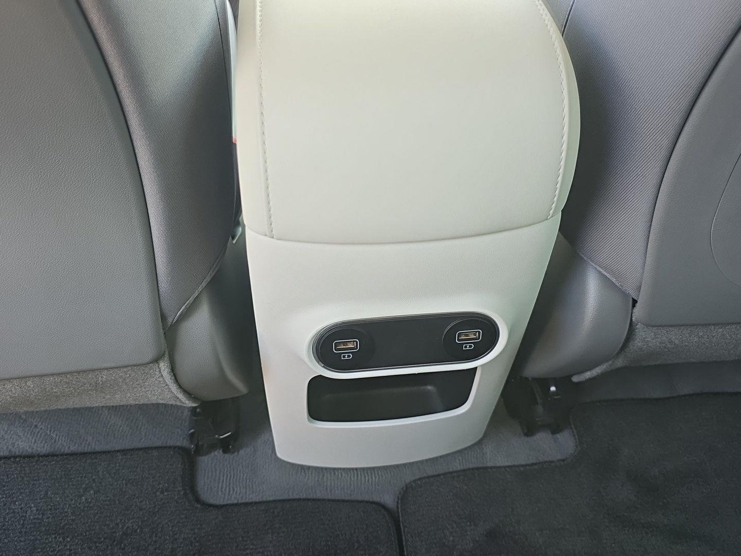 Used 2024 Atlas White Hyundai SE image 26