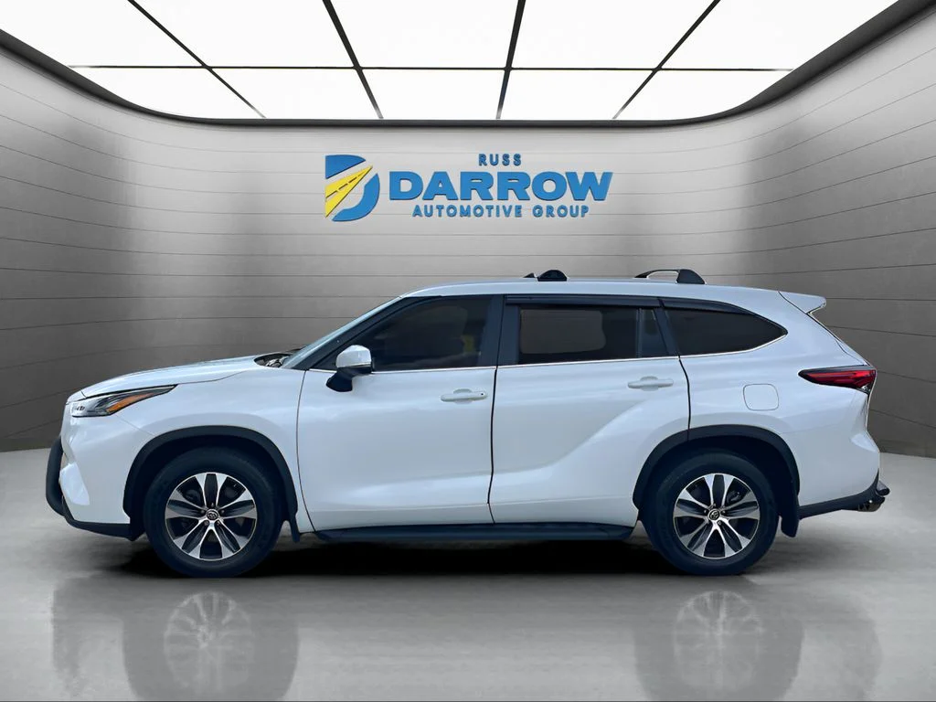 Certified Used 2023 Beige Toyota XLE image 2