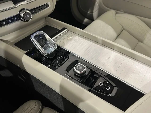 2026 Volvo XC60 Ultra - Photo 20