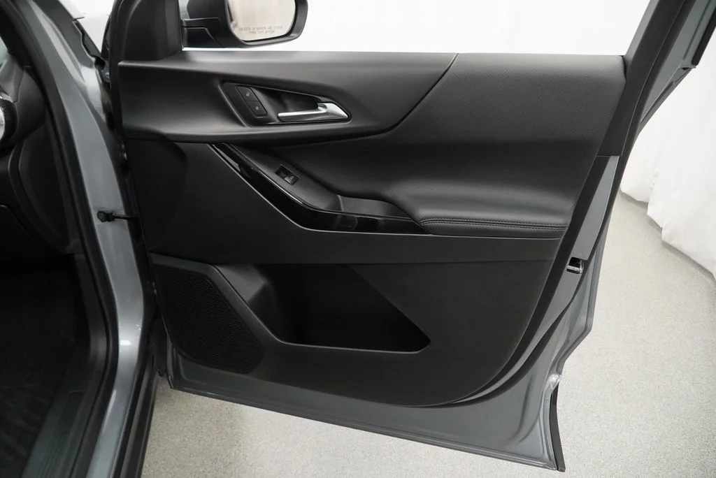 Used 2026 Gray Chevrolet LT image 40