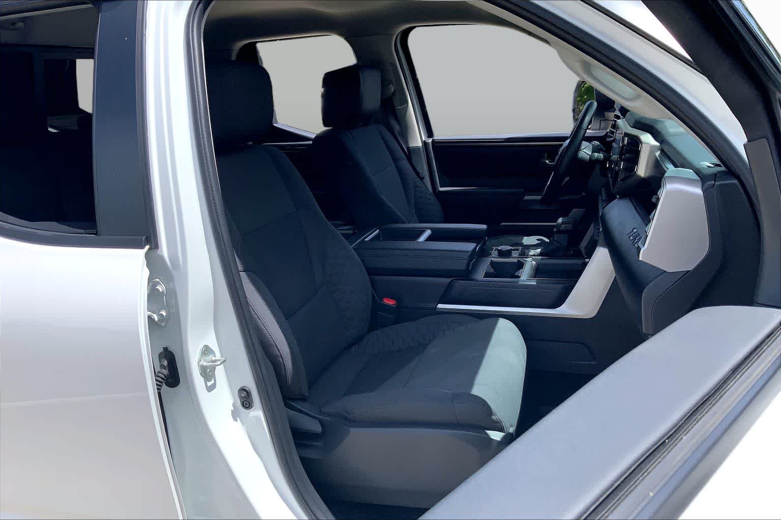Used 2024 Ice Cap Toyota SR5 image 9