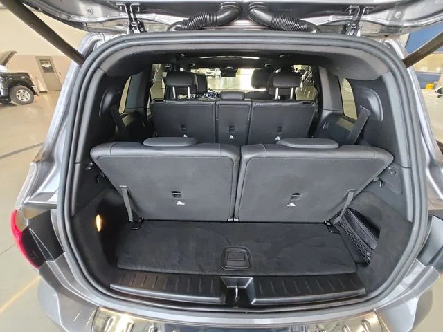Used 2021 Gray Mercedes-Benz GLB 250 image 23