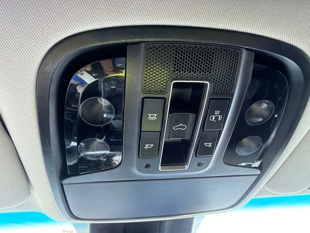 Used 2020 Snow White Pearl Kia EX V6 image 32
