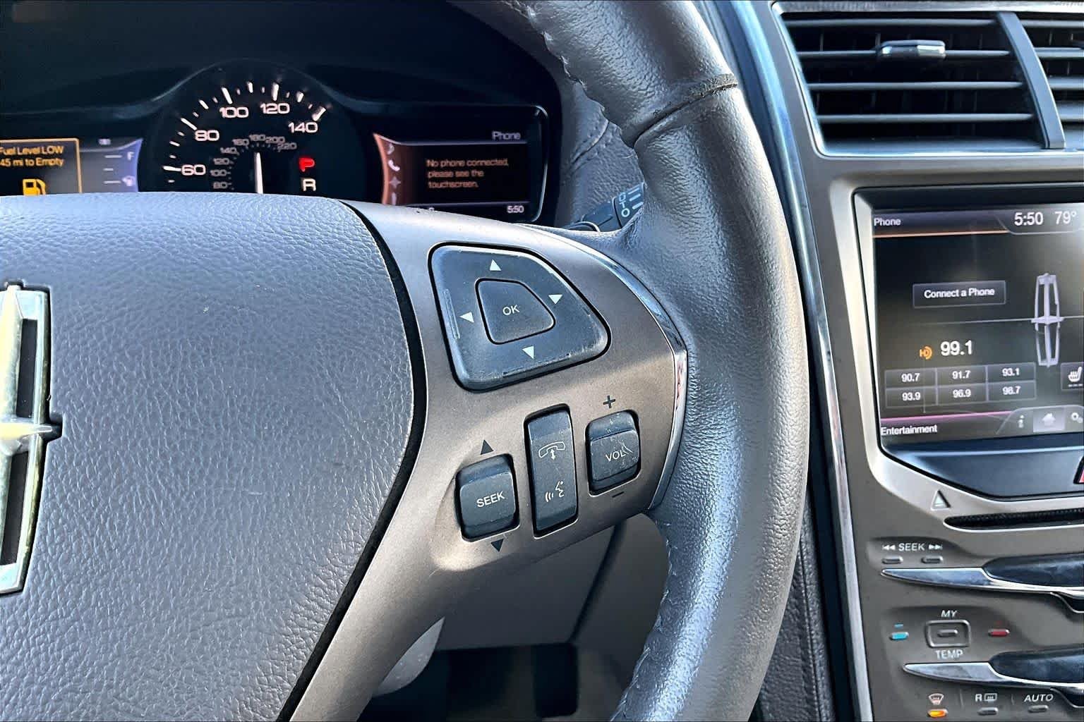 Used 2013 Kodiak Brown Lincoln  image 23