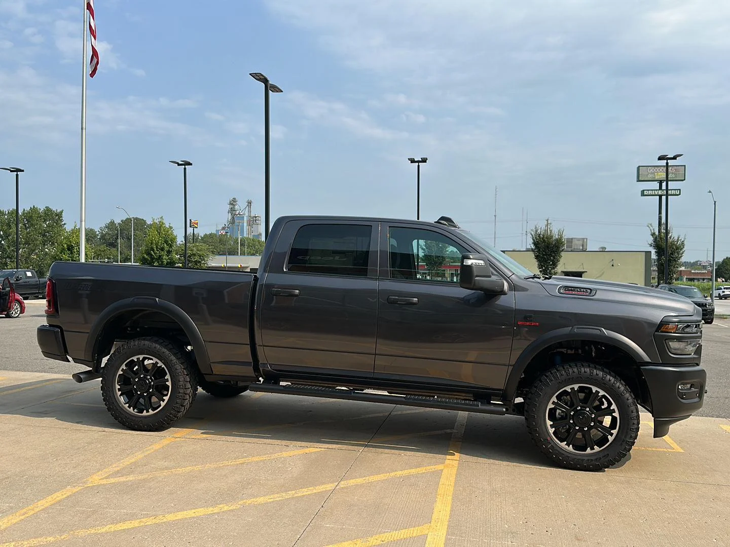 New 2026 Granite Crystal Metallic Clearcoat Ram Warlock image 5
