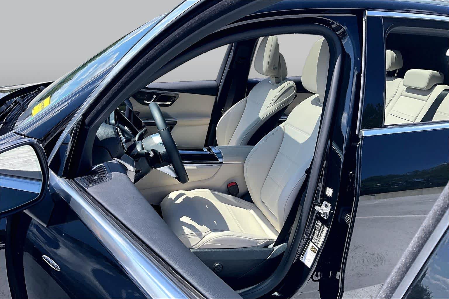 Used 2025 Black Mercedes-Benz GLC 350e image 8