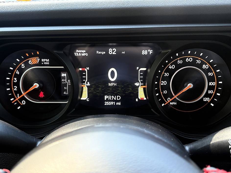 Used 2024 Earl Clearcoat Jeep Rubicon X image 19