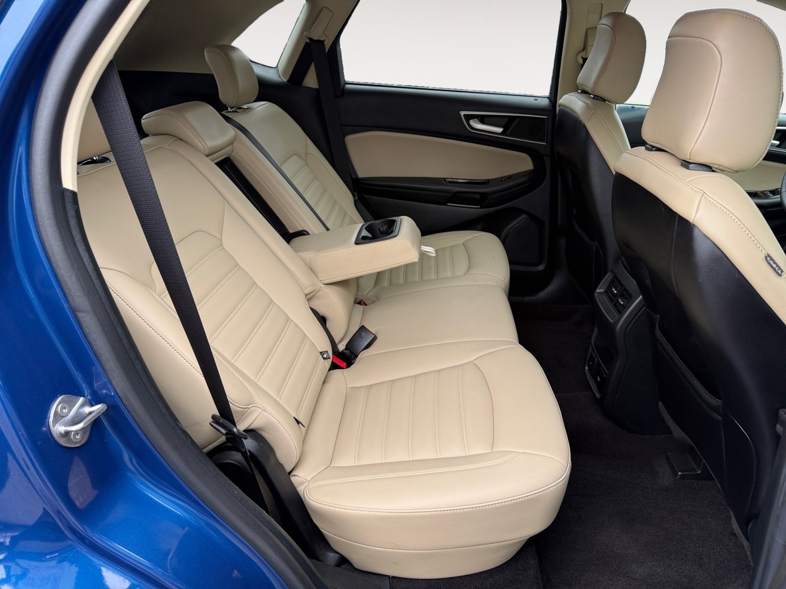 Certified Used 2020 Blue Metallic Ford SEL image 18