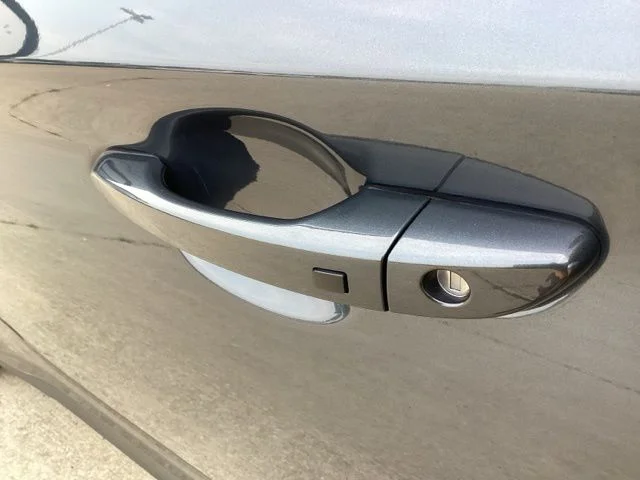 Used 2020 Gray Hyundai SEL Plus image 25