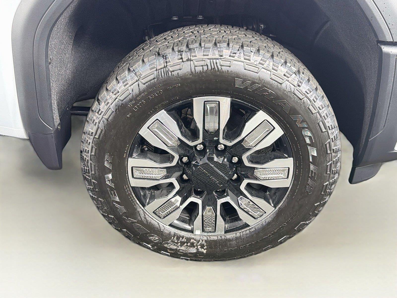 2026 GMC Sierra 2500HD Denali - Photo 37