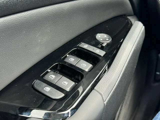 Used 2025 Gray Kia EX image 38