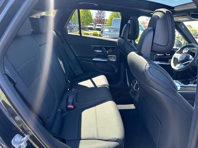 Used 2026 Gray Mercedes-Benz GLC 300 image 21